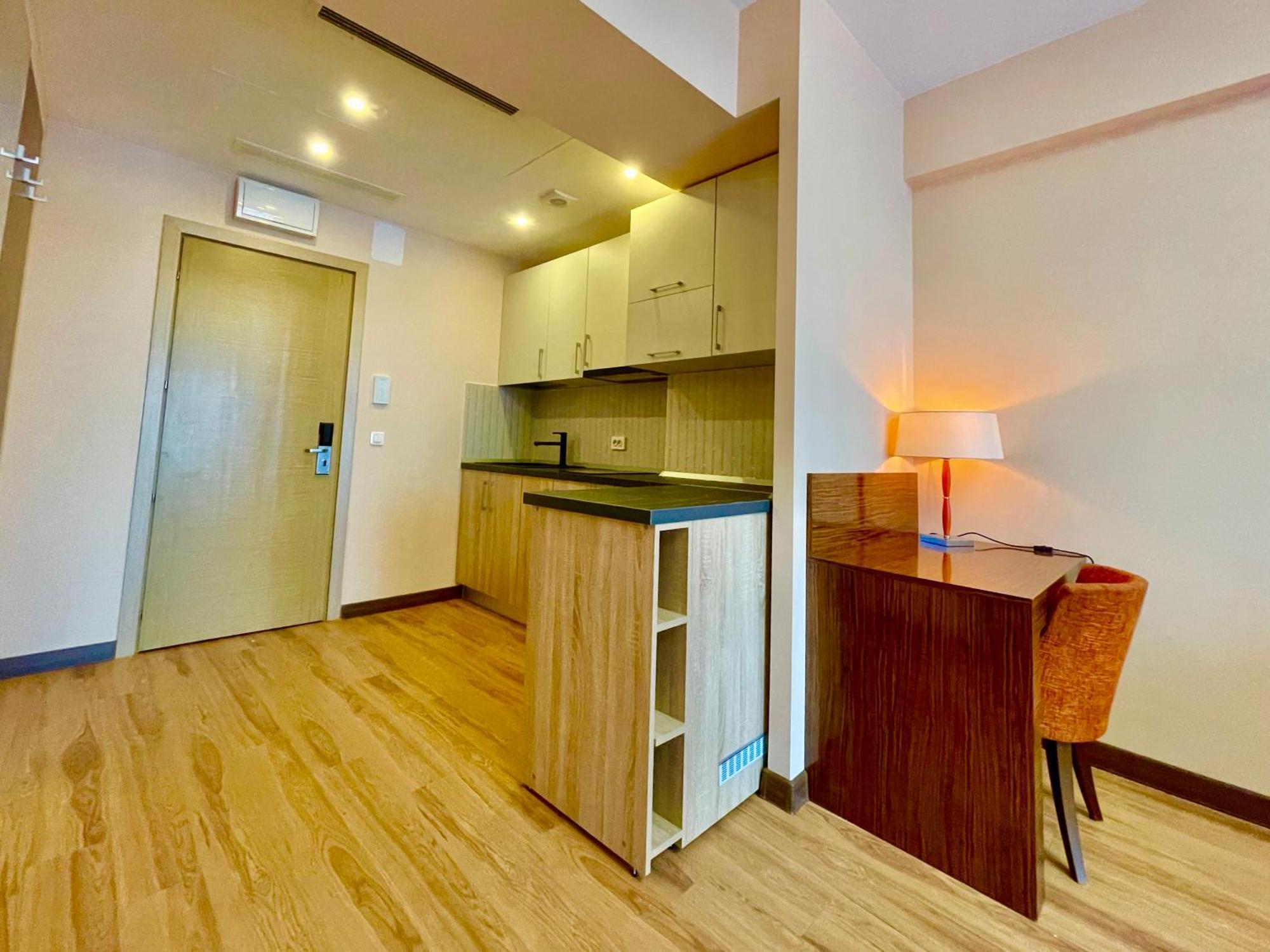 Royal Studio Apartment With A Perfect View - Yamaluxe Bucareste Exterior foto